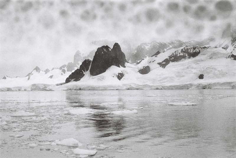 Black and white drawing of an Antarctic shoreline
